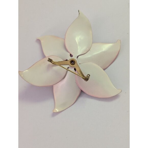 Vintage Pink Enamel Flower Brooch Gold-Tone Backing Floral Pin Jewelry - Picture 2 of 3